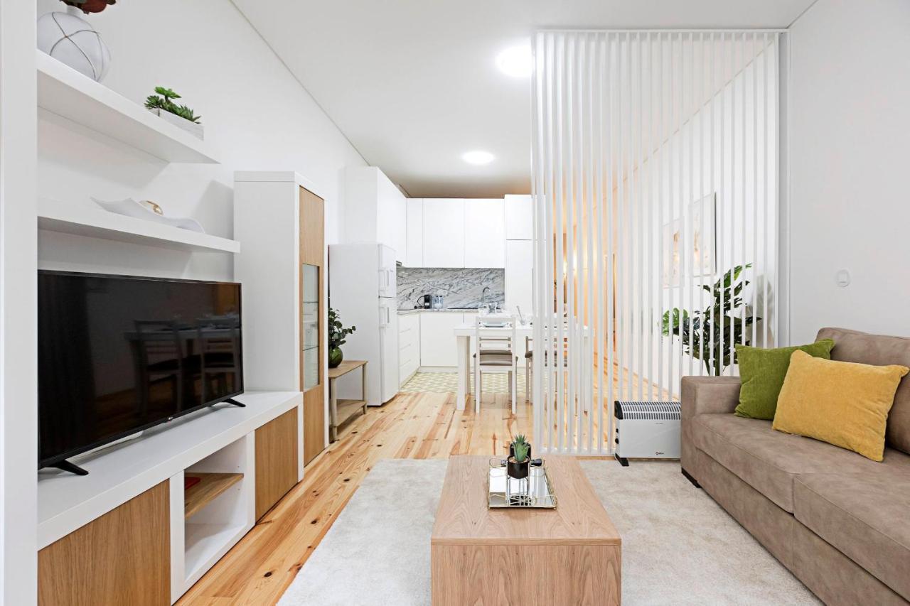 Loios 1Br Flat Downtown By Lovelystay بورتو المظهر الخارجي الصورة
